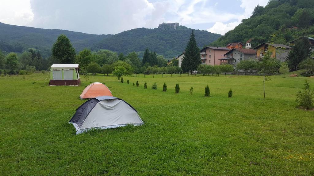 Hotel Auto Kamp Lav Kulen Vakuf Esterno foto
